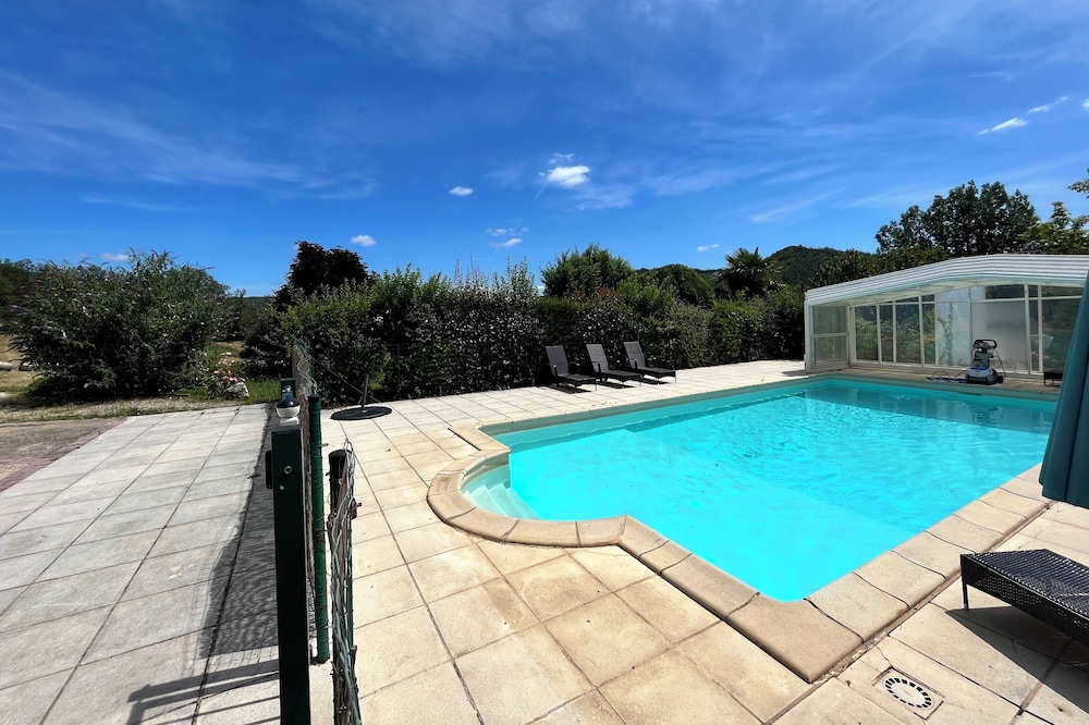 Pierre Ensoleillée - Un beau gîte dans une propriété de 5000m² près du Lot