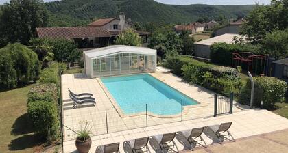 Nid d'Etoiles - Un beau gĂźte dans une propriĂ©tĂ© de 5000mÂČ prĂšs du Lot