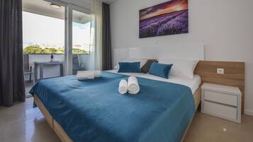 1 chambre, coffres-forts dans les chambres, Wi-Fi gratuit, draps fournis