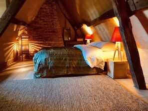 3 chambres, fer et planche à repasser, Wi-Fi, draps fournis