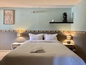 4 habitaciones, tabla de planchar con plancha, wifi y ropa de cama 