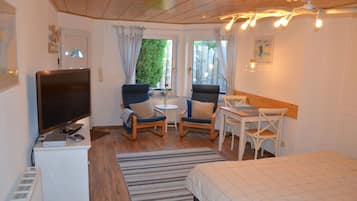 1 chambre, lit parapluie, Wi-Fi gratuit, draps fournis