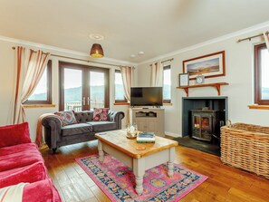 TV, fireplace, Netflix, streaming services