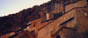 Bed and breakfast facing the Millau viaduct and the Tarn river magnificent view