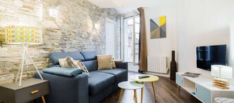 1 Bedroom Flat Quartier Rotonde - Lift, Wifi, Air Conditionning / 1 to 6 People