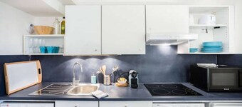 1 Bedroom Flat Quartier Rotonde - Lift, Wifi, Air Conditionning / 1 to 6 People