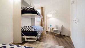 Unclassified image, 2 of 14, button - 1 Bedroom Flat Quartier Rotonde - Lift, Wifi, Air Conditionning / 1 to 6 People (Aix-en-Provence)