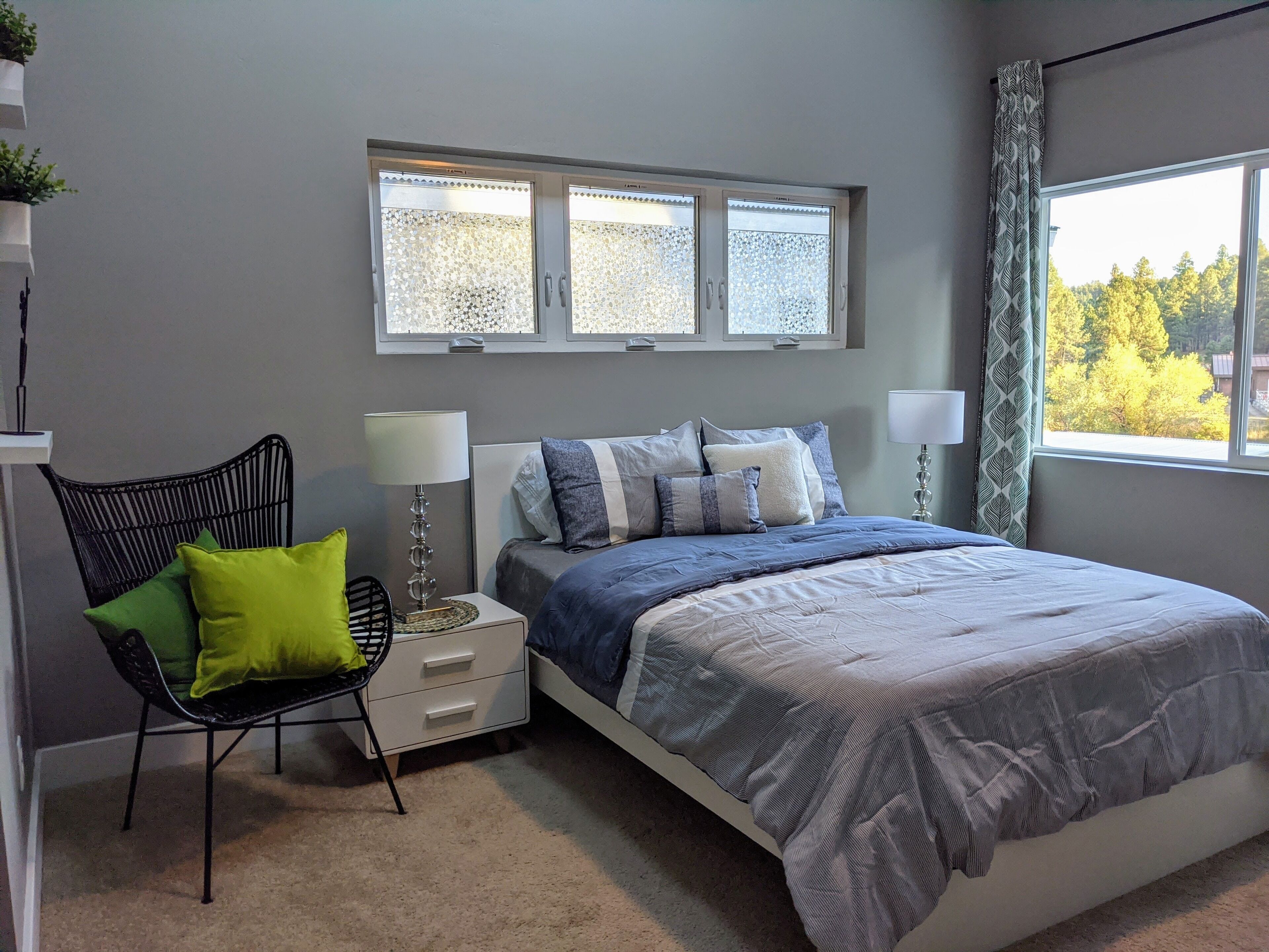 Newly-Built Modern Mountain Home w/ Hot Tub and Nearby Trail