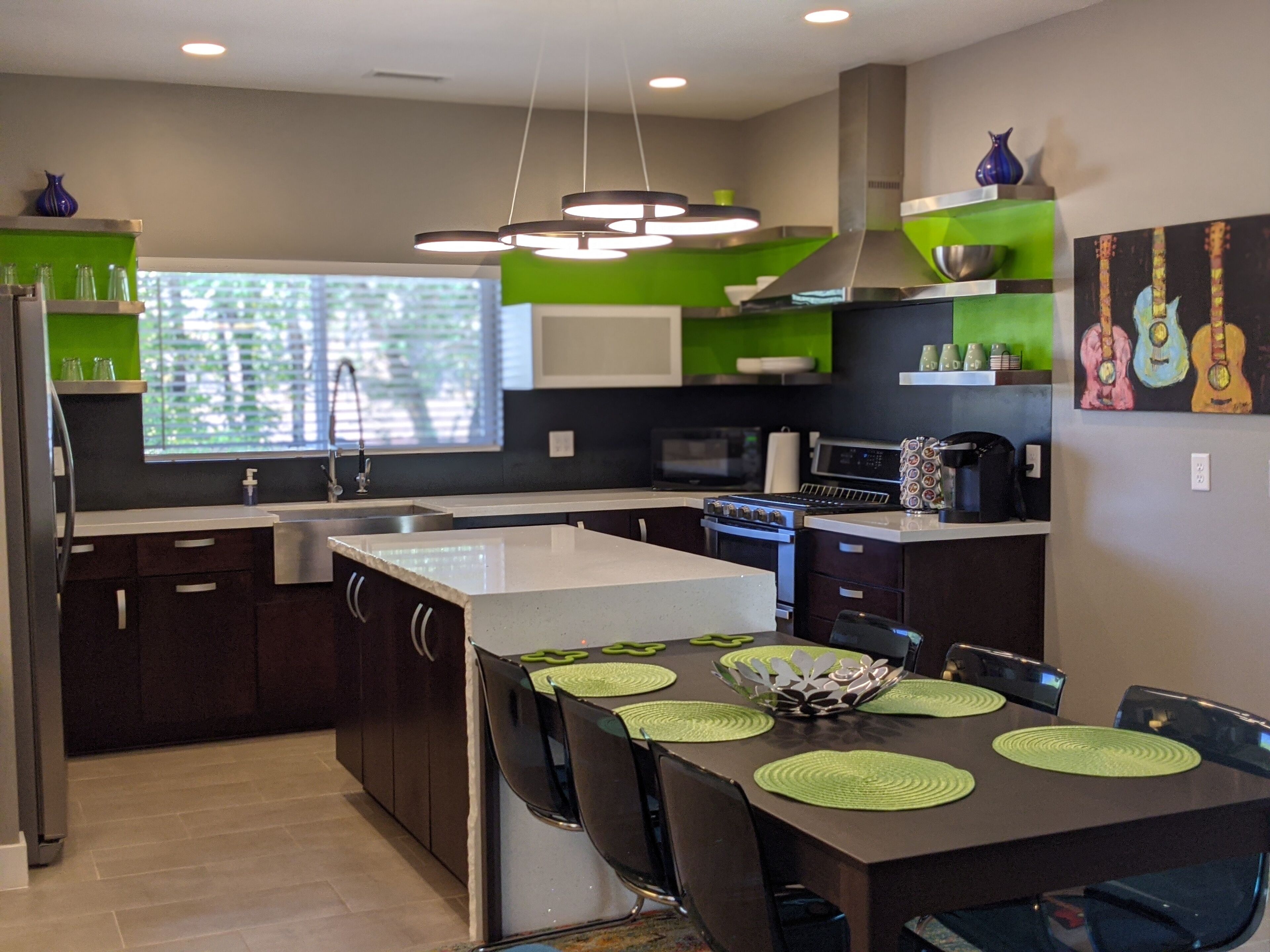 Newly-Built Modern Mountain Home w/ Hot Tub and Nearby Trail