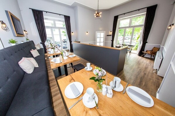 Living area - Anna 1908 (Berlin)