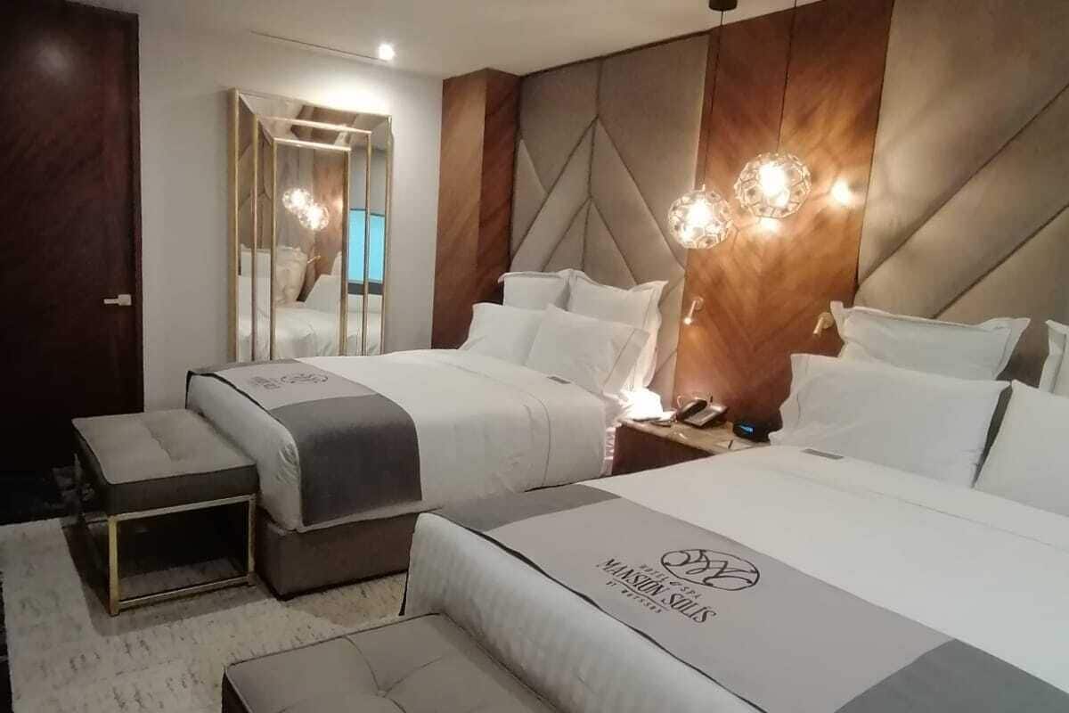 1 bedroom, down duvets, minibar, in-room safe
