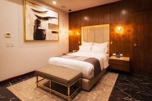 Couette en duvet, minibar, coffre-fort, bureau