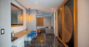 Suite supérieure | Couette en duvet, minibar, coffre-fort, bureau