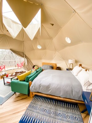 1 多间卧室、床单