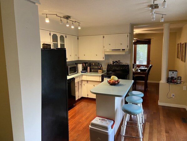 Fridge, microwave, oven, stovetop - Top floor suite (St. Albert)