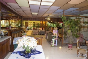 Dineren