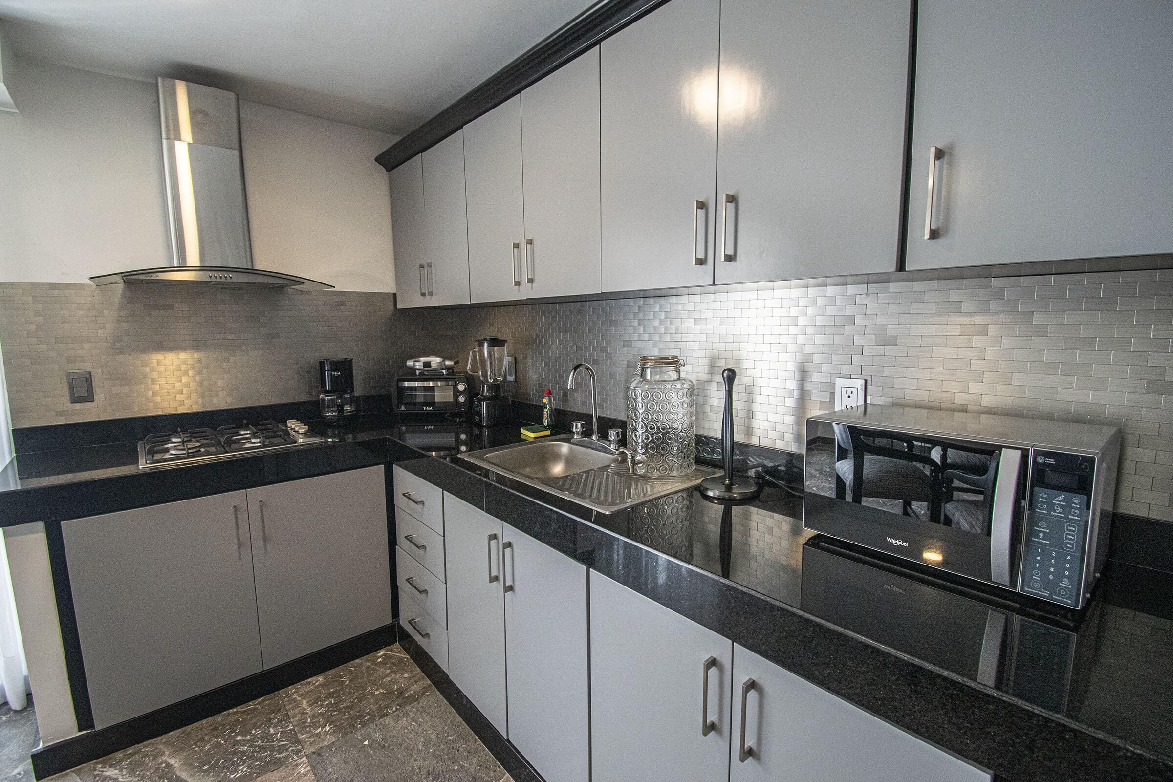 Walkers Paradise! Centro Historic Roosevelt #4