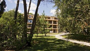 Khuôn viên nơi lưu trú