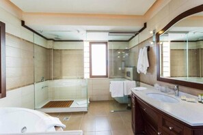 Bathroom - Maistros Exclusive Suites (Rethymno)