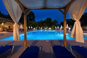 Pool - Amalia Hotel (Corfu)