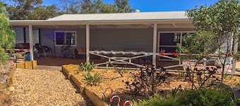 Boat Ramp Shack is a fabulous holiday shack near the Coffin Bay Boat Ramp