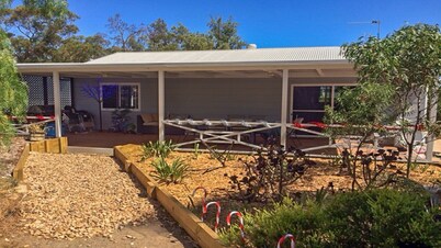 Boat Ramp Shack is a fabulous holiday shack near the Coffin Bay Boat Ramp