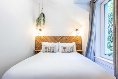 Lamont Cottage: Historic Home by Inverness Castle