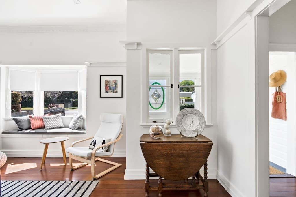 The Lighthouse - 3 bedroom Comfort and style in a quiet location