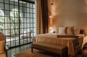 Suite junior, 1 cama de matrimonio grande | Sábanas de algodón egipcio, ropa de cama de alta calidad, minibar