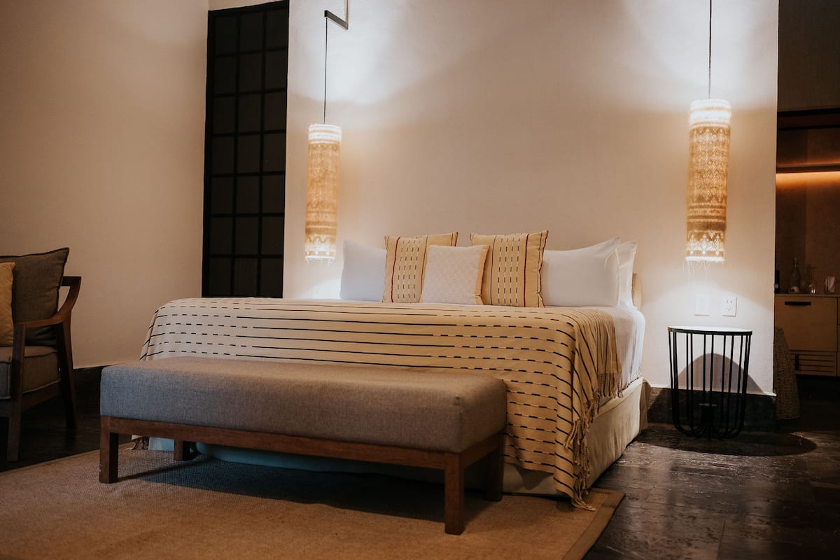 Standaard kamer, 1 kingsize bed | 1 slaapkamer, lakens van Egyptisch katoen, luxe beddengoed, een minibar