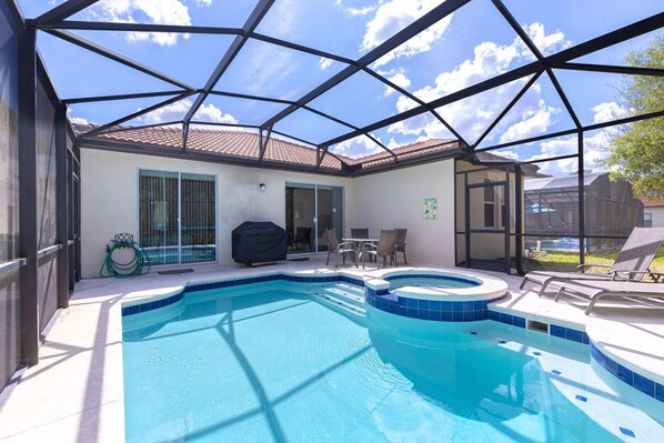 Piscine extérieure