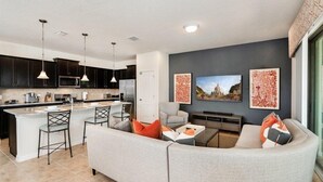 5 bedrooms, iron/ironing board, cots/infant beds, free WiFi - Brand New Luxury home 5Bdr 4,5Bath with pvt pool and large patio area close to Disney parks (Davenport)