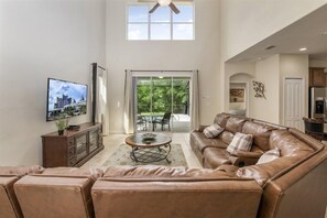 Pientalo, 5 makuuhuonetta, tupakointi kielletty, keittiö | 5 makuuhuonetta, silitysrauta/-lauta, vauvansängyt, ilmainen Wi-Fi