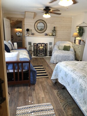 2 Schlafzimmer, Bügeleisen/Bügelbrett, kostenloses WLAN, Bettwäsche
