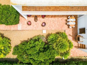 Property grounds - Villa Caixinha 2 - Modern villa - By Salgados beach, shops, bars, and restaurant (Guia)