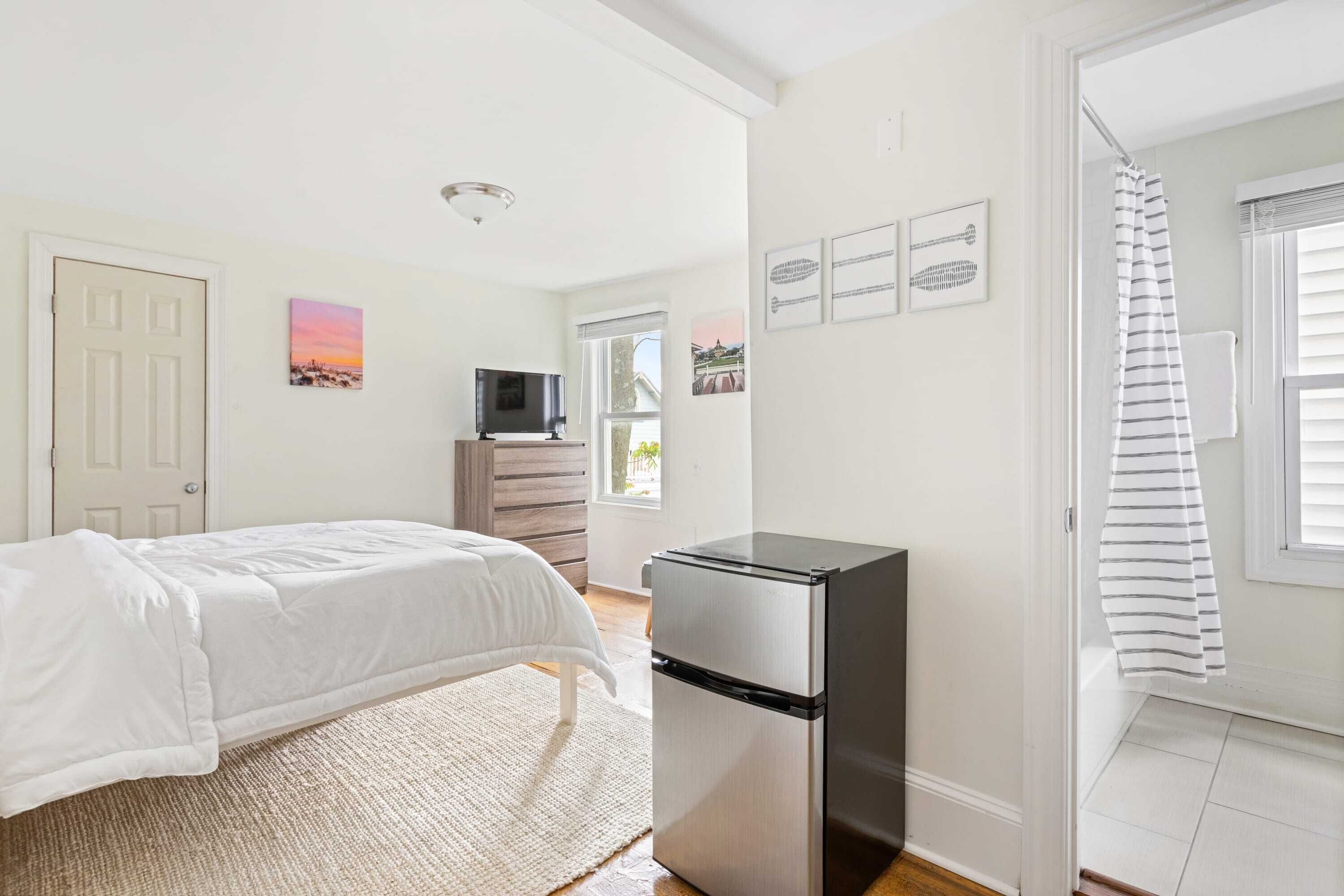 The Melrose- 2D, Private Room & Bath