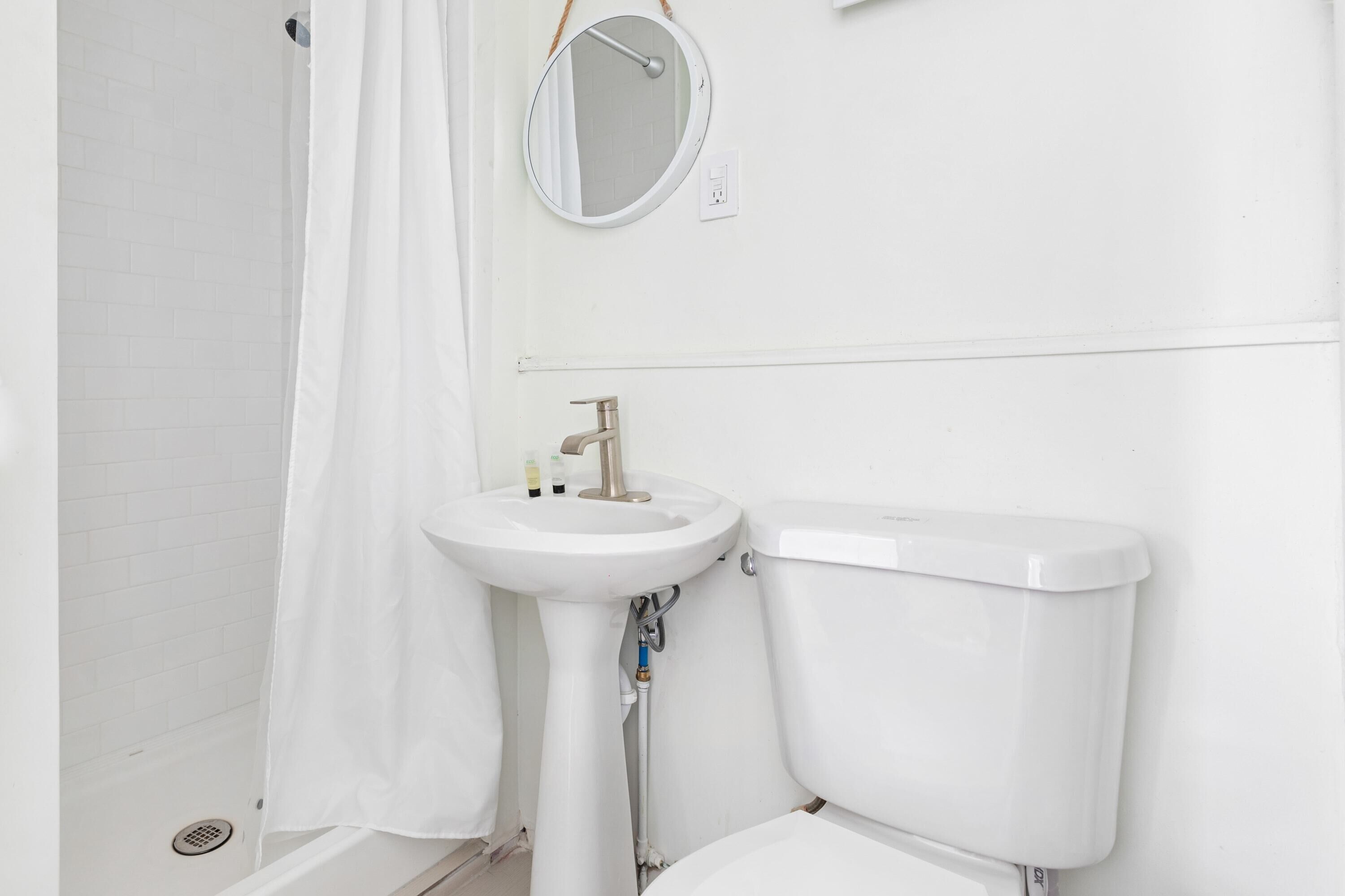 The Melrose- 3B, Private Bed & Bath