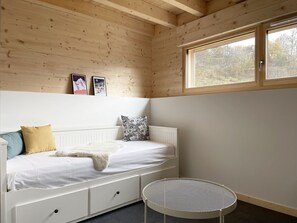 5 bedrooms, free WiFi, wheelchair access