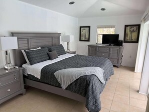 3 bedrooms, iron/ironing board, WiFi, bed sheets