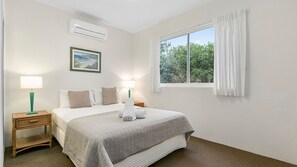 3 chambres, fer et planche à repasser, accès au Wi-Fi (inclus)