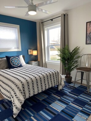 4 bedrooms, iron/ironing board, travel crib, free WiFi