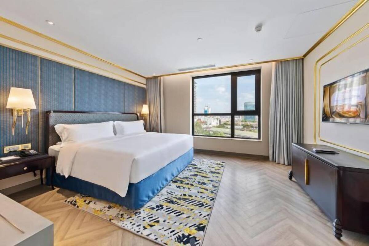 Pillow-top beds, minibar, in-room safe, desk