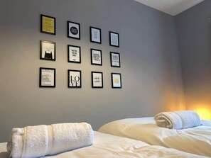 4 sovrum, strykjärn/strykbräda, internet och sängkläder