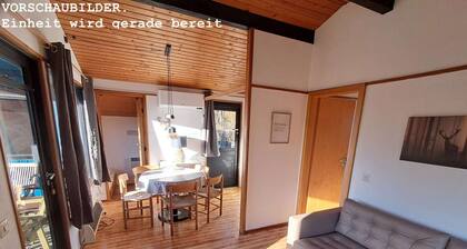 Entspannung PUR direkt am Wald und nur 750m bis zum Strand in unserem Retro Chalet Nr 4