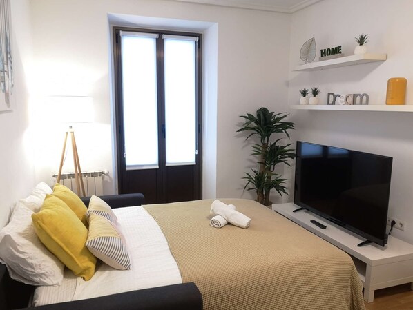 10 habitaciones, wifi y ropa de cama