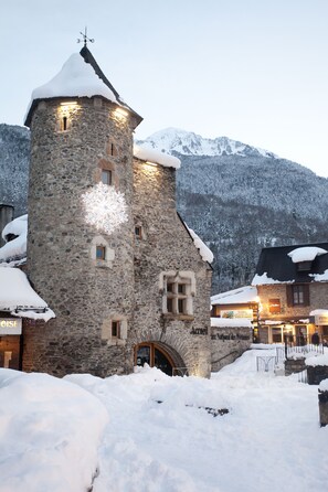 Exterior - Chalet Hygge Saint-Lary center: Comfort / 4 bed / Spa / Breathtaking view / Parking (SAINT LARY SOULAN)