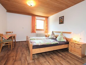 4 bedrooms, Internet