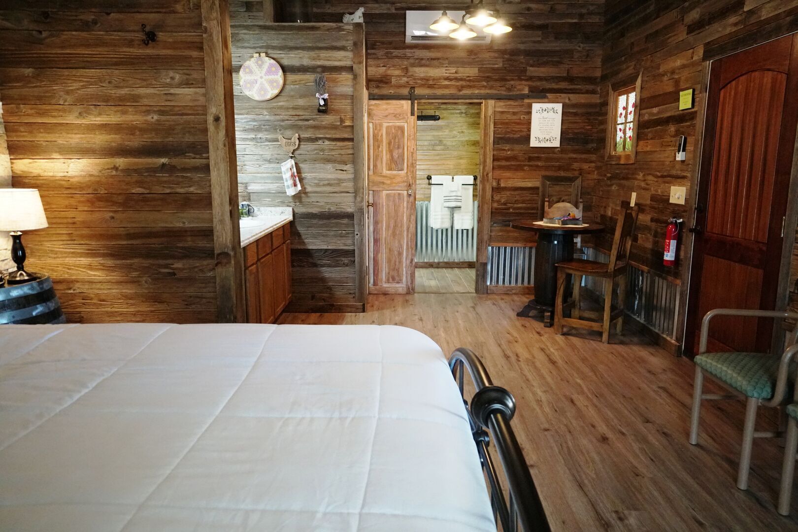 1 chambre, accès au Wi-Fi (inclus), literie fournie