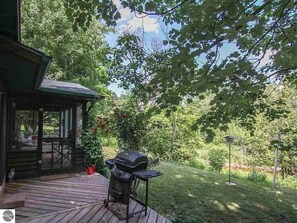 Terrace/patio - Betsie Bliss Cottage, Riverfront / Hot Tub, Skiing, Golf (Thompsonville)