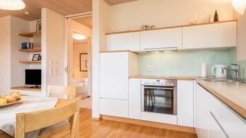 Réfrigérateur, four, plaque de cuisson, lave-vaisselle